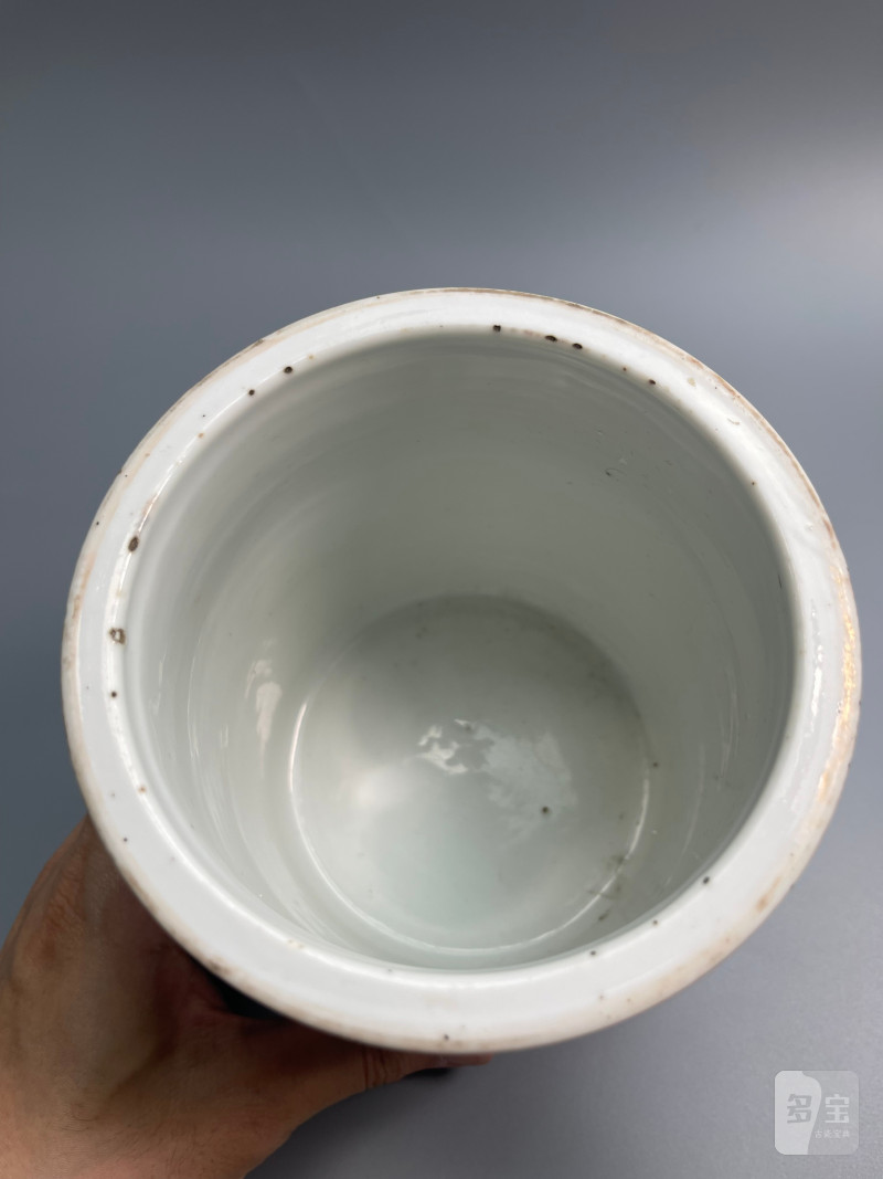 清同治  刻瓷描金苍松图笔筒 - 图15